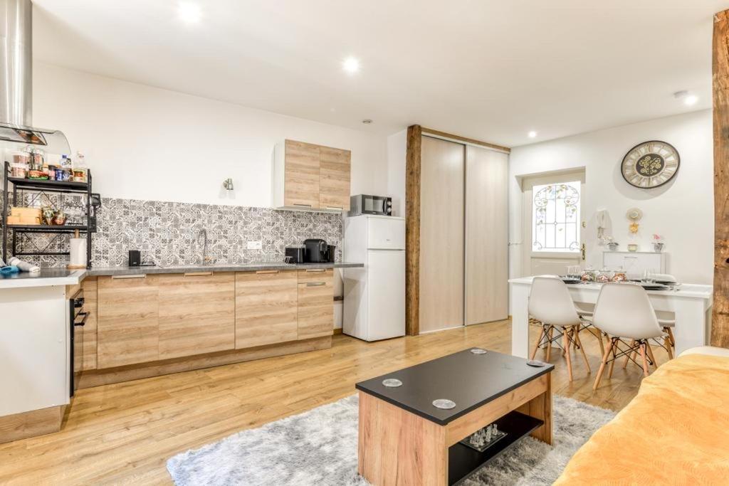 Apartament Soleil Sucre T2 Centre Historique De Narbona Zewnętrze zdjęcie